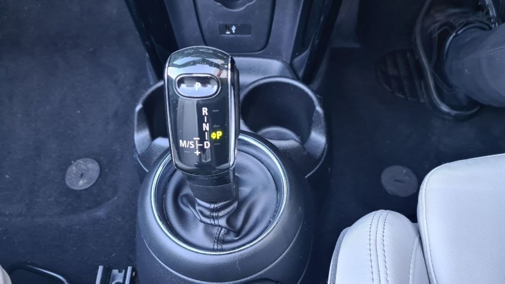 Used MINI Convertible 2019 for sale - 76222977: Photo 15