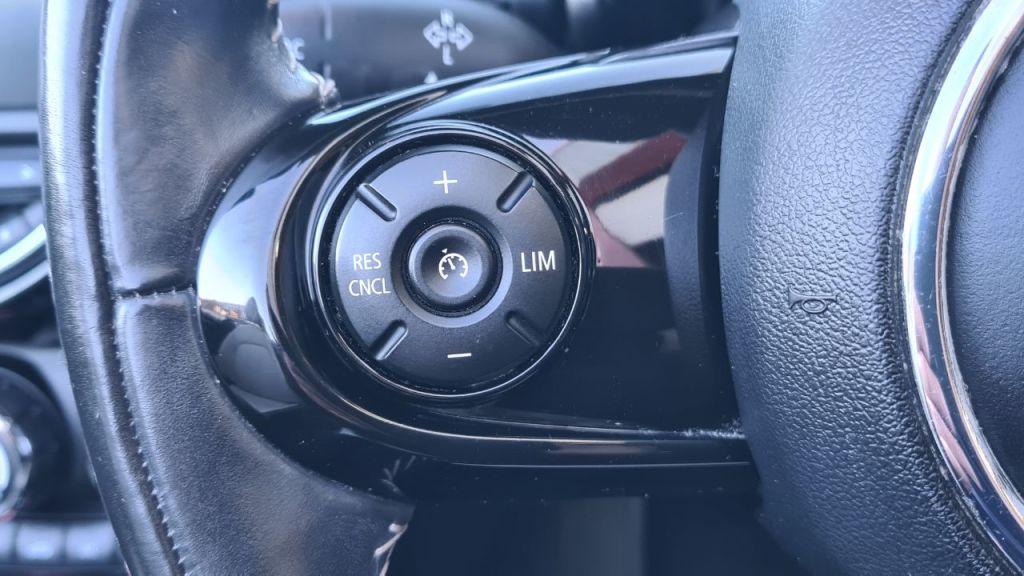 Used MINI Convertible 2019 for sale - 76222977: Photo 20