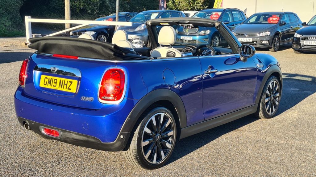 Used MINI Convertible 2019 for sale - 76222977: Photo 6