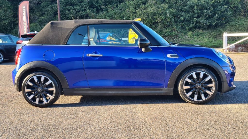 Used MINI Convertible 2019 for sale - 76222977: Photo 8