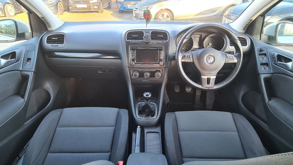 Used Volkswagen Golf 2010 for sale - 76662908: Photo 12