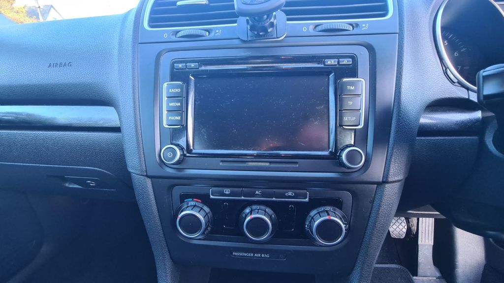 Used Volkswagen Golf 2010 for sale - 76662908: Photo 17