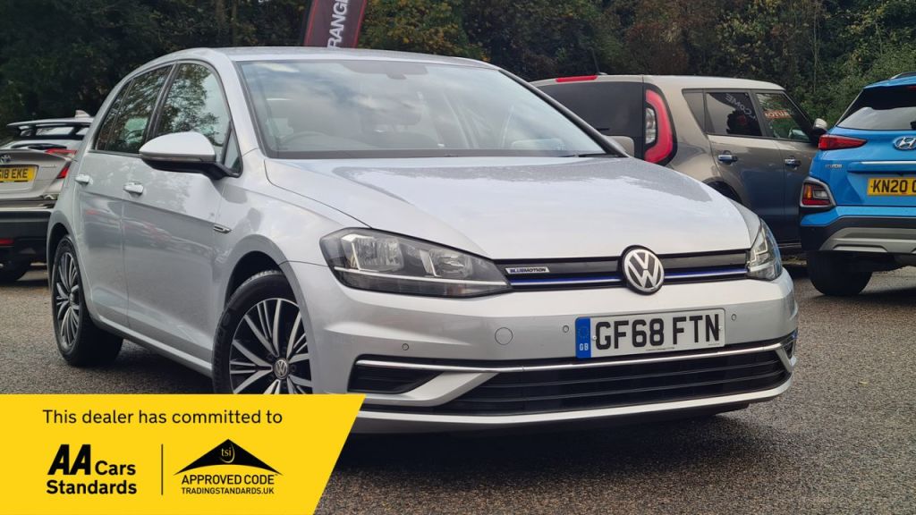 Used Volkswagen Golf 2018 for sale - 76495690: Photo 1