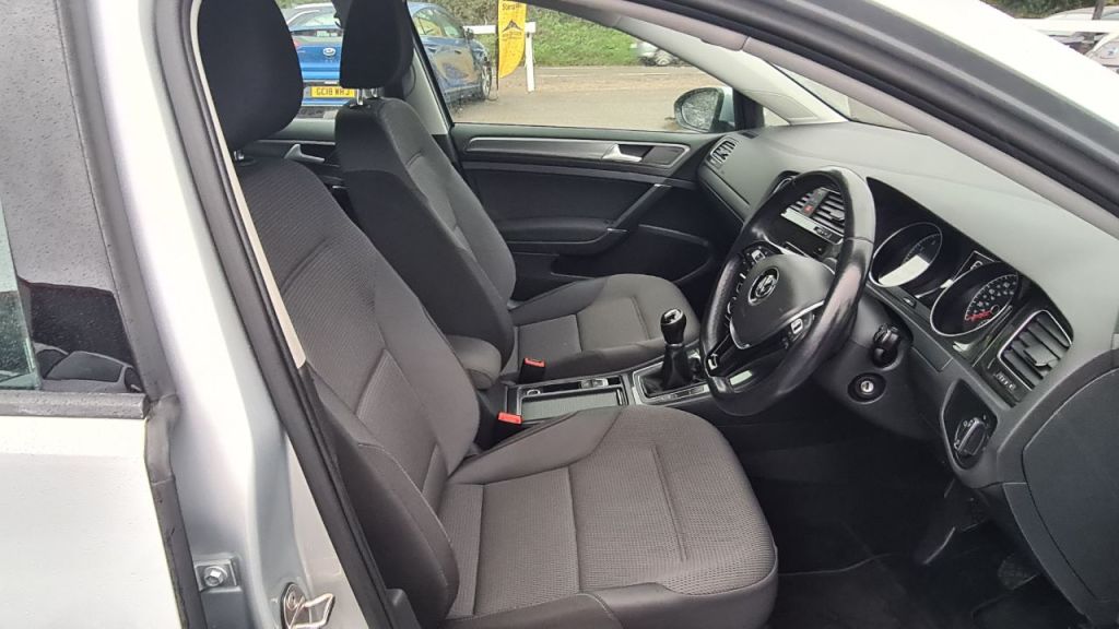 Used Volkswagen Golf 2018 for sale - 76495690: Photo 17