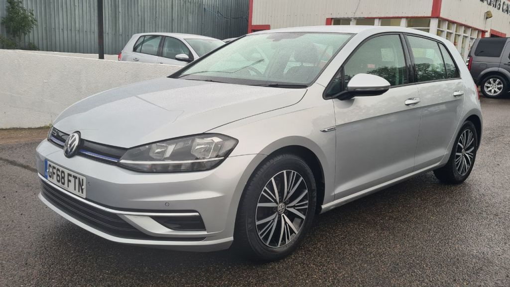 Used Volkswagen Golf 2018 for sale - 76495690: Photo 3
