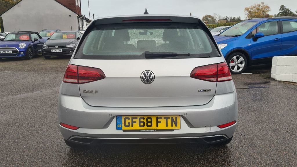 Used Volkswagen Golf 2018 for sale - 76495690: Photo 9