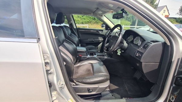 Used Chrysler 300C 2010 for sale - 75067150: Photo 13