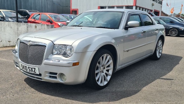 Used Chrysler 300C 2010 for sale - 75067150: Photo 2