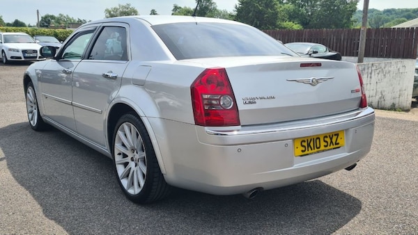 Used Chrysler 300C 2010 for sale - 75067150: Photo 3