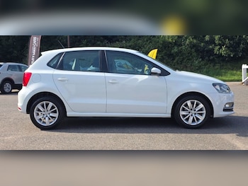 Used Volkswagen Polo 2015 for sale - 78967843: Photo