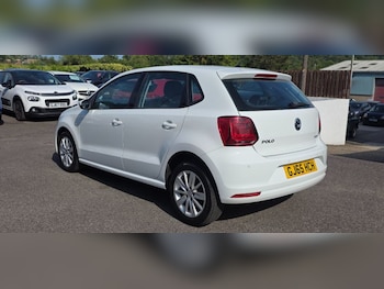 Used Volkswagen Polo 2015 for sale - 78967843: Photo