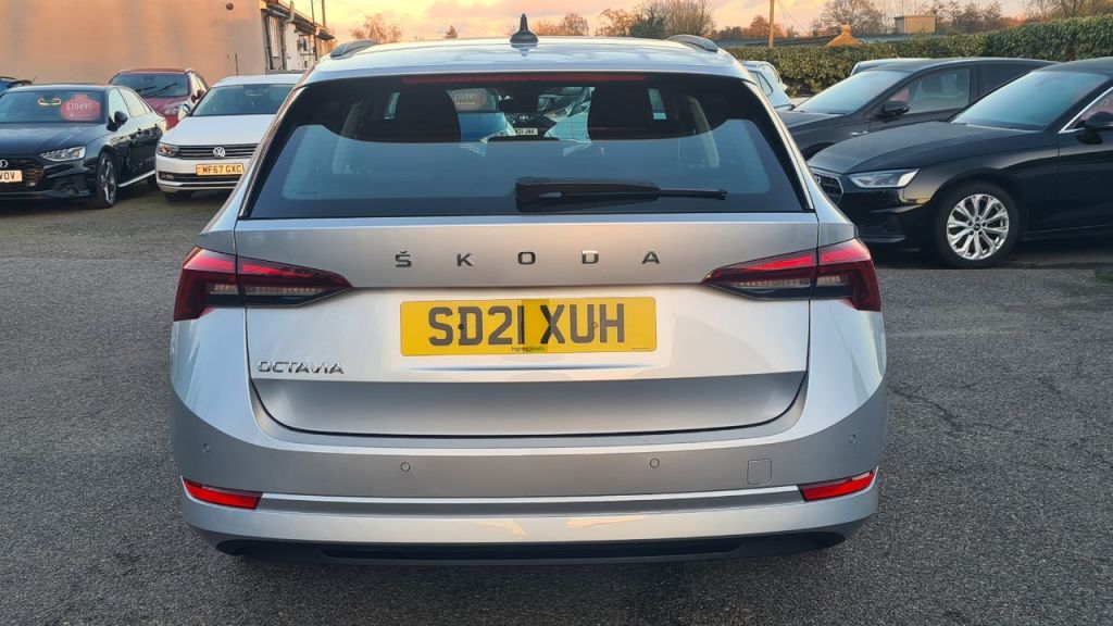 Used Skoda Octavia 2021 for sale - 76723499: Photo 10