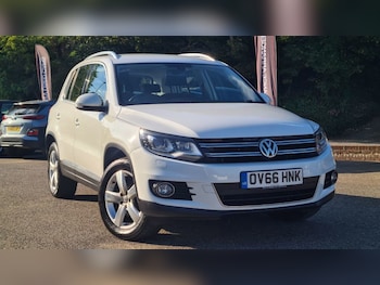 Volkswagen - Tiguan