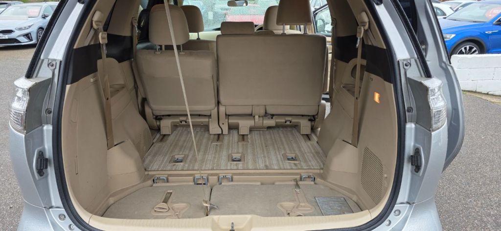 Used Toyota Estima 2019 for sale - 77871803: Photo 11