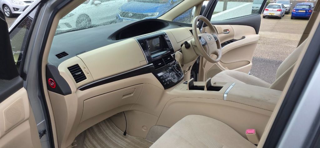 Used Toyota Estima 2019 for sale - 77871803: Photo 24