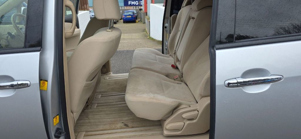 Used Toyota Estima 2019 for sale - 77871803: Photo 25