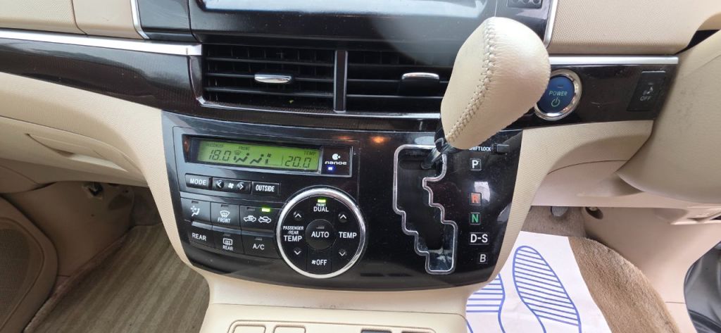 Used Toyota Estima 2019 for sale - 77871803: Photo 32