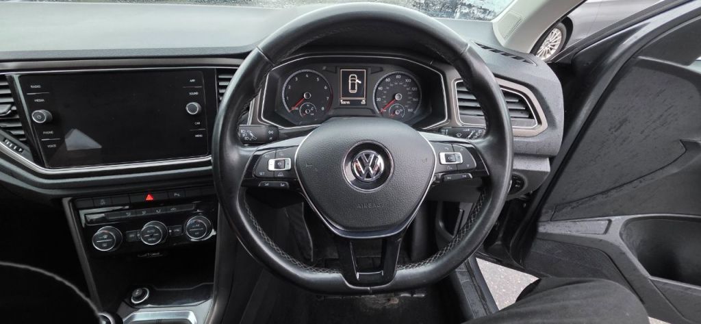 Used Volkswagen T-Roc 2018 for sale - 77463277: Photo 12