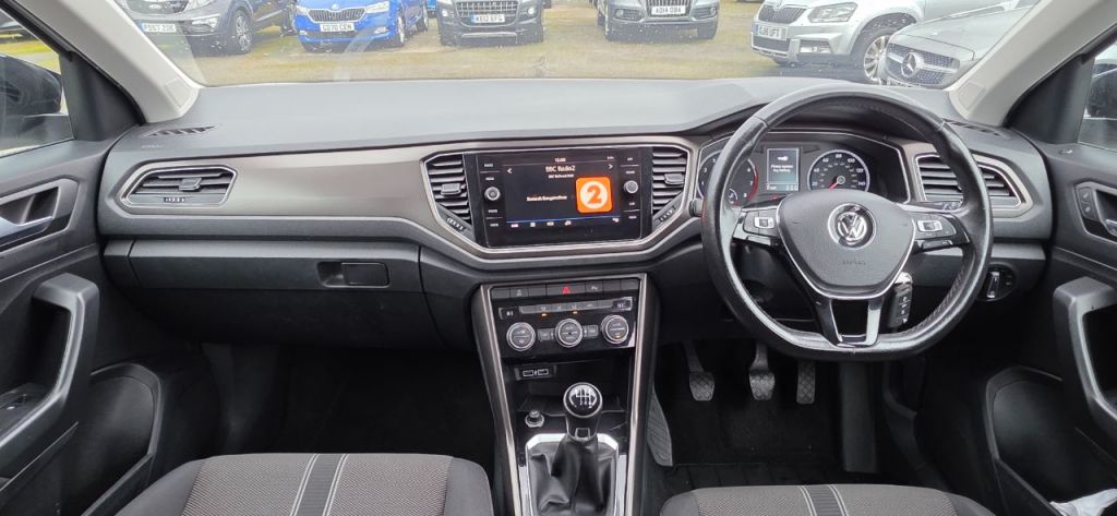 Used Volkswagen T-Roc 2018 for sale - 77764132: Photo 12