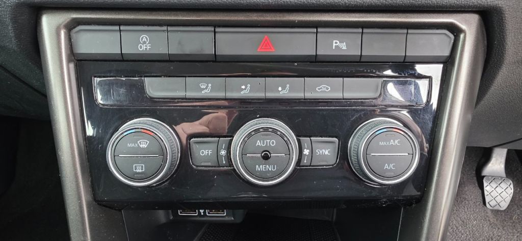 Used Volkswagen T-Roc 2018 for sale - 77764132: Photo 19