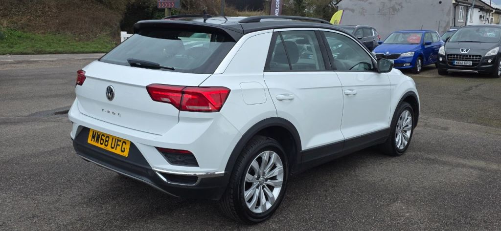 Used Volkswagen T-Roc 2018 for sale - 77764132: Photo 4
