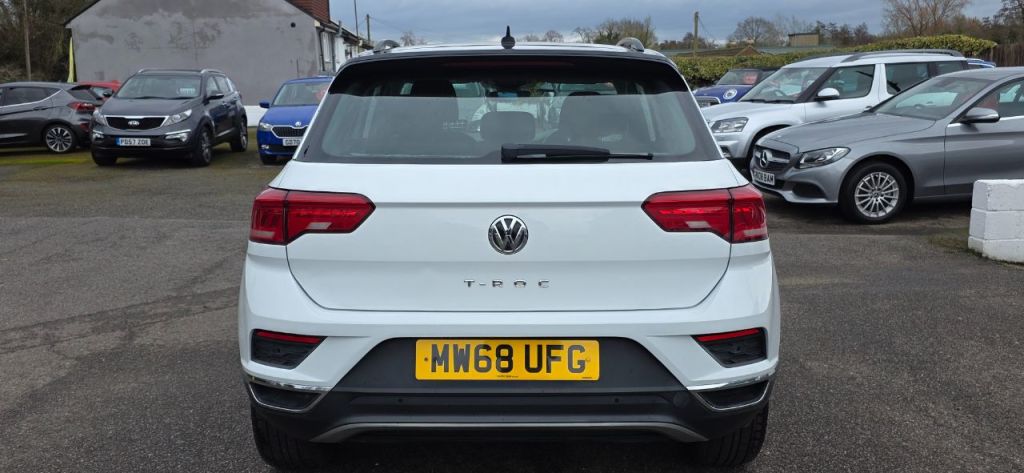 Used Volkswagen T-Roc 2018 for sale - 77764132: Photo 6