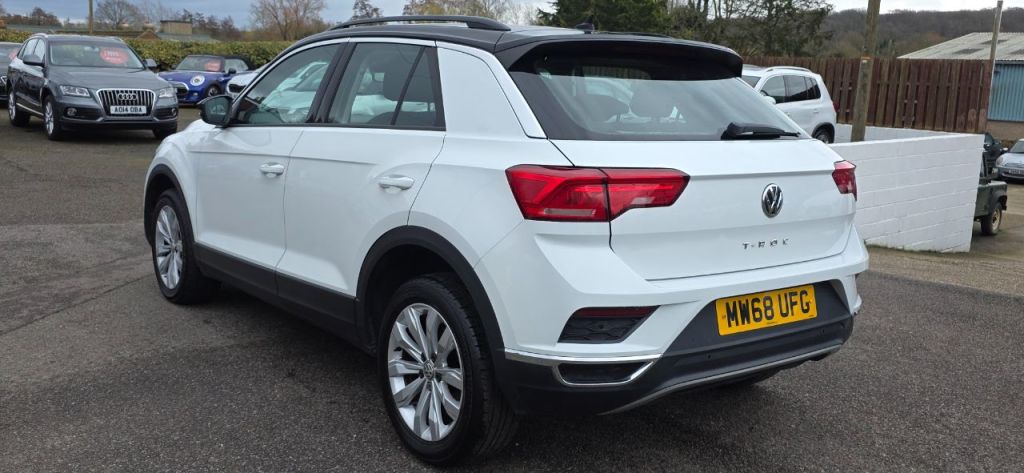 Used Volkswagen T-Roc 2018 for sale - 77764132: Photo 9