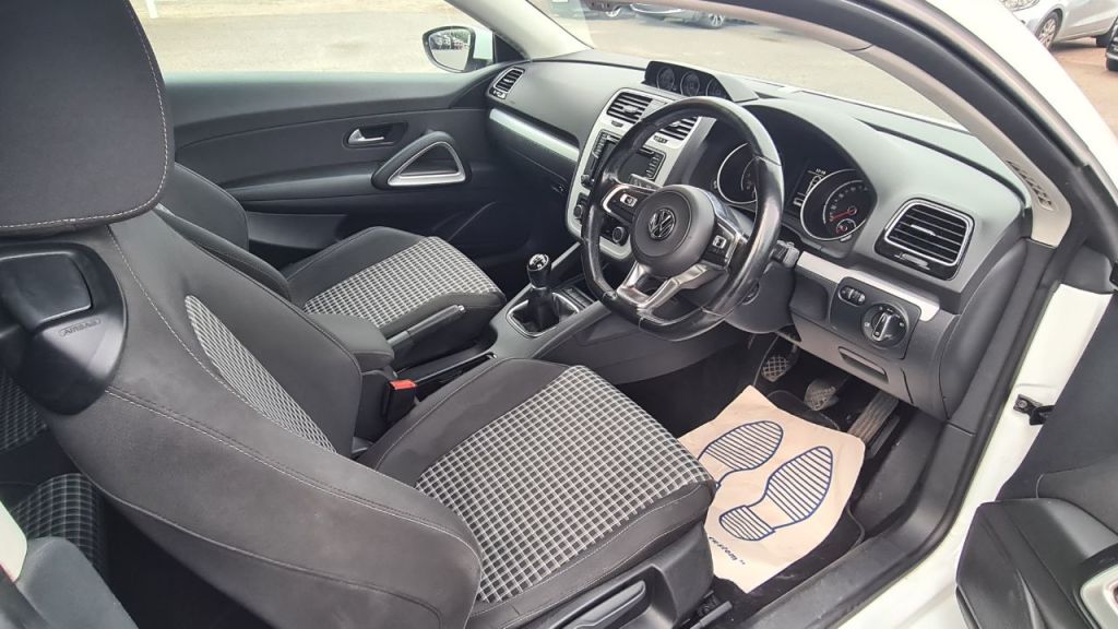 Used Volkswagen Scirocco 2017 for sale - 76178266: Photo 10