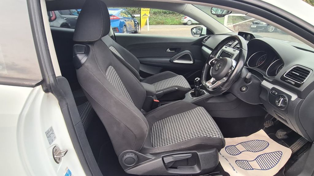 Used Volkswagen Scirocco 2017 for sale - 76178266: Photo 11