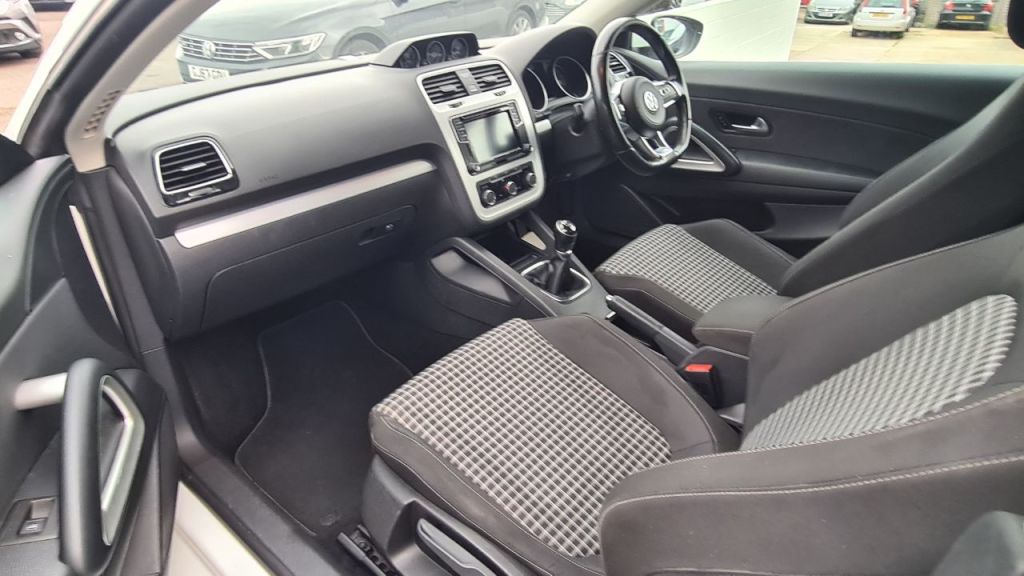 Used Volkswagen Scirocco 2017 for sale - 76178266: Photo 13