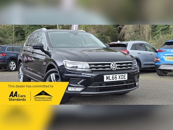 Used Volkswagen Tiguan 2016 for sale - 77571117: Photo