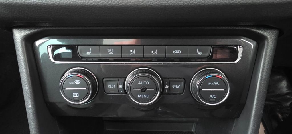 Used Volkswagen Tiguan 2016 for sale - 77571117: Photo 23