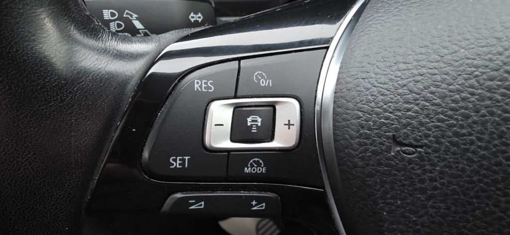 Used Volkswagen Tiguan 2016 for sale - 77571117: Photo 26