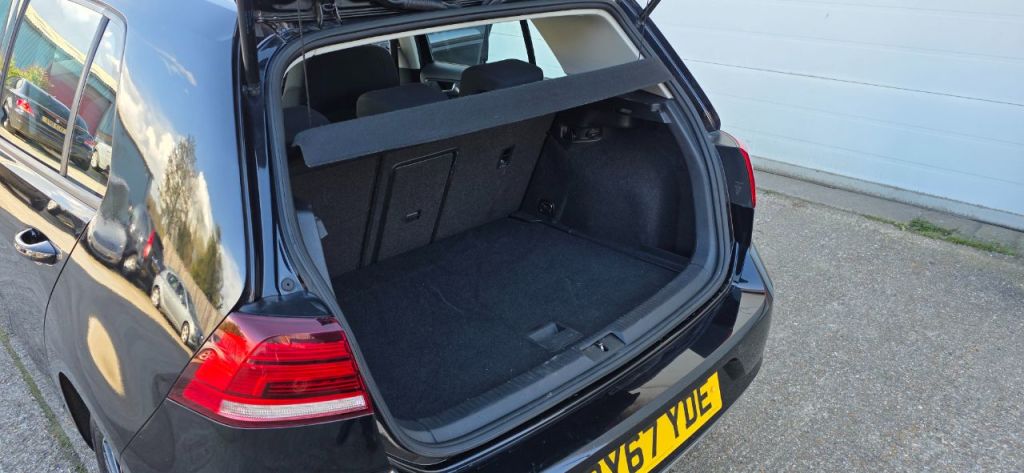 Used Volkswagen Golf 2017 for sale - 78134059: Photo 11