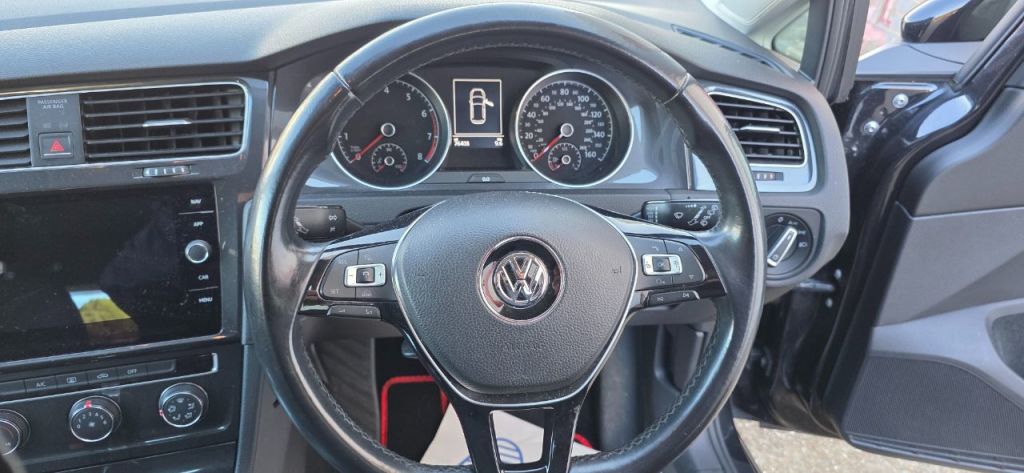 Used Volkswagen Golf 2017 for sale - 78134059: Photo 15