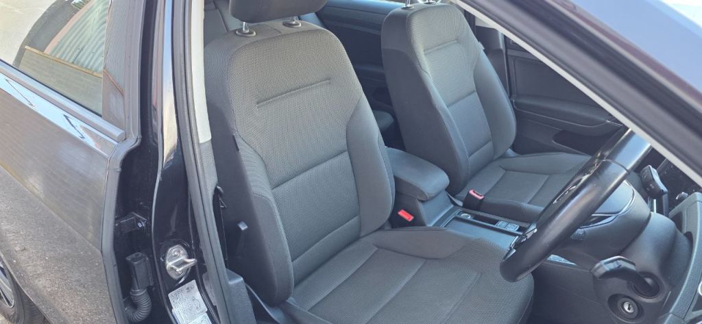 Used Volkswagen Golf 2017 for sale - 78134059: Photo 17