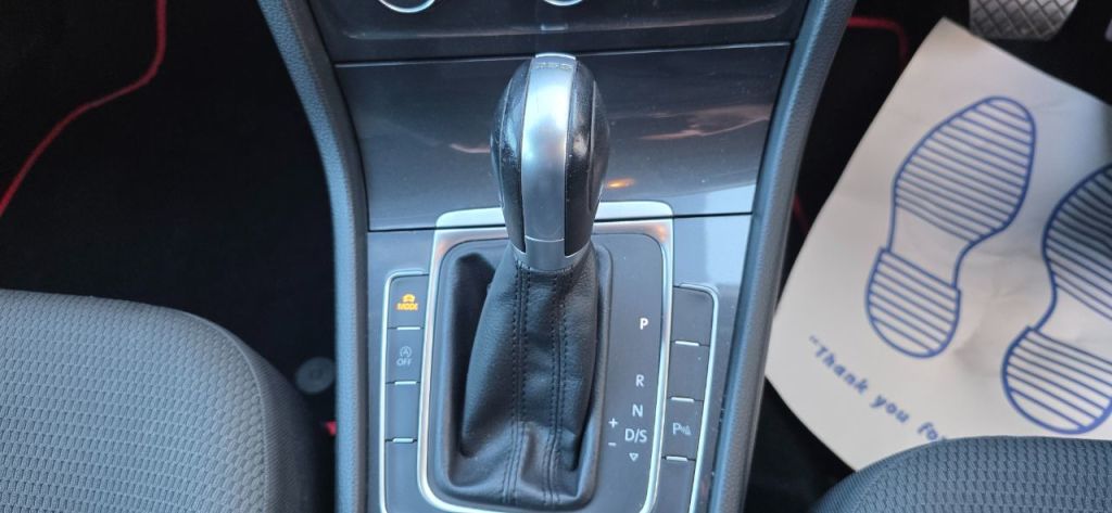 Used Volkswagen Golf 2017 for sale - 78134059: Photo 21