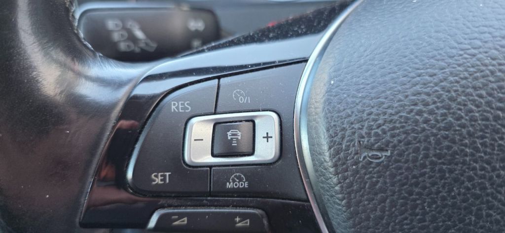 Used Volkswagen Golf 2017 for sale - 78134059: Photo 22