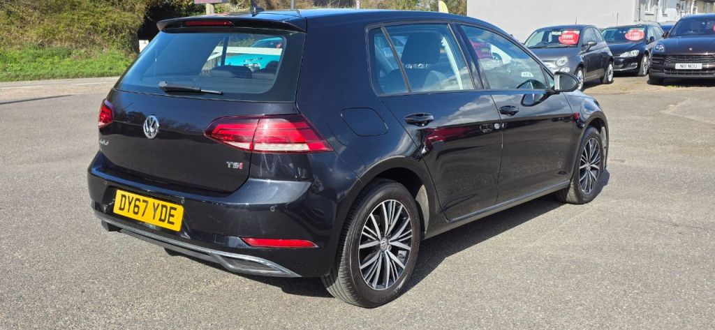 Used Volkswagen Golf 2017 for sale - 78134059: Photo 6