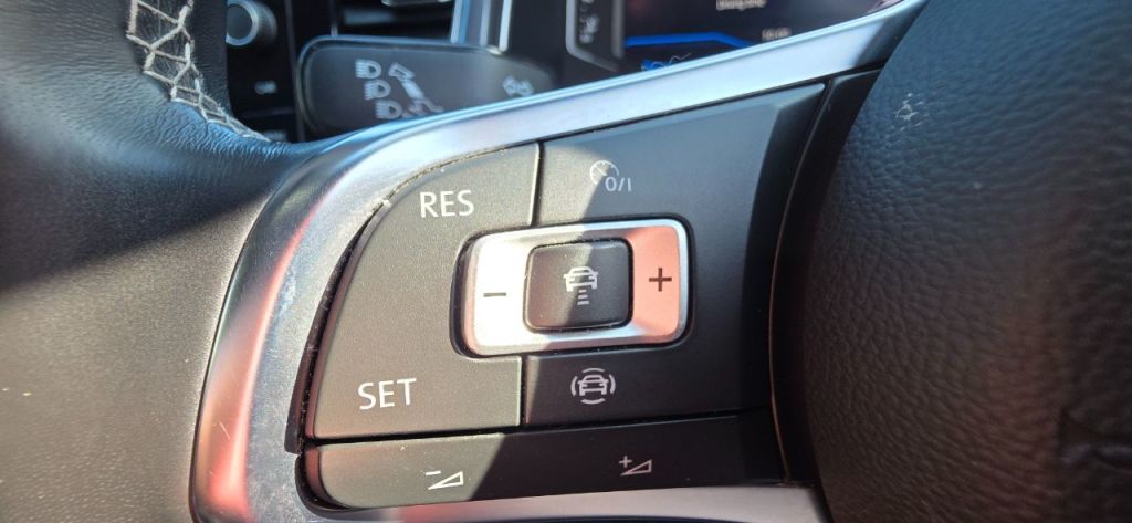 Used Volkswagen T-Roc 2021 for sale - 77764129: Photo 28