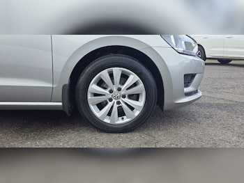 Used Volkswagen Golf SV 2017 for sale - 77533783: Photo