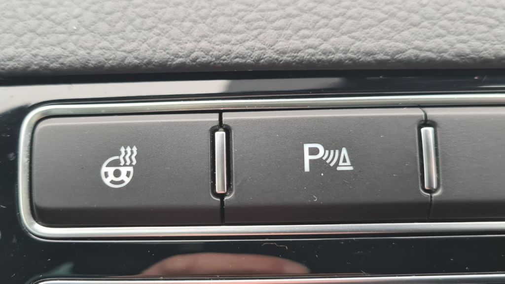 Used Volkswagen Touareg 2016 for sale - 77138803: Photo 35