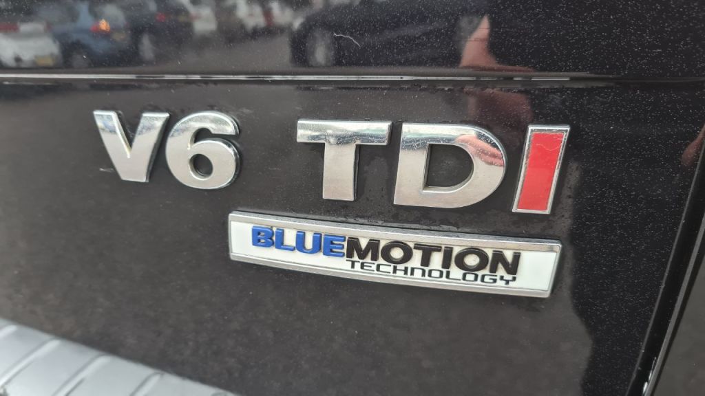 Used Volkswagen Touareg 2016 for sale - 77138803: Photo 36