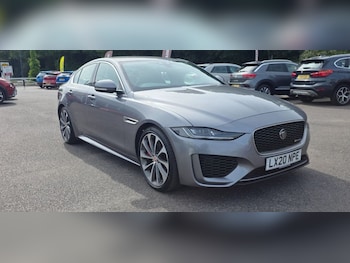 Used Jaguar XE 2020 for sale - 78967840: Photo