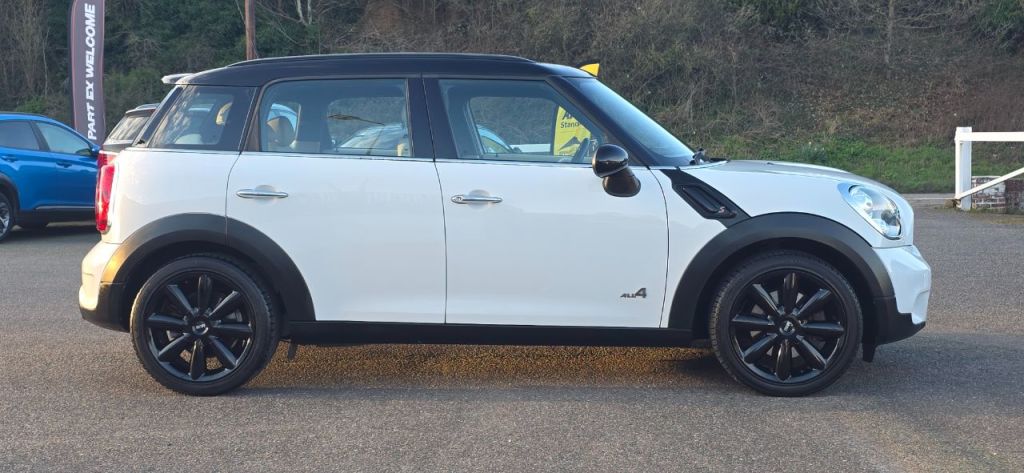 Used MINI Countryman 2011 for sale - 77850528: Photo 3