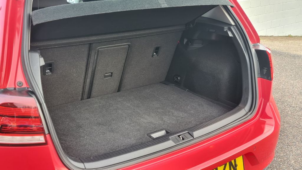 Used Volkswagen Golf 2020 for sale - 76961748: Photo 12