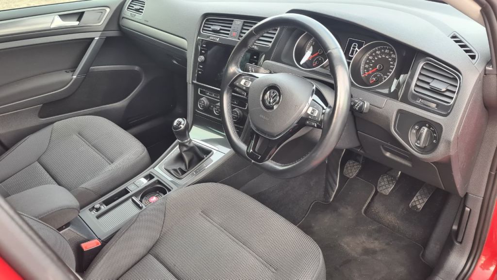 Used Volkswagen Golf 2020 for sale - 76961748: Photo 14