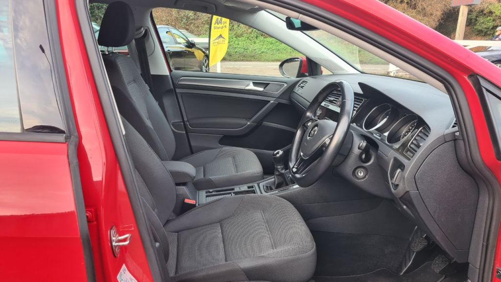 Used Volkswagen Golf 2020 for sale - 76961748: Photo 17