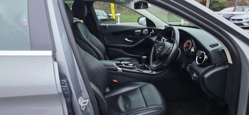 Used Mercedes-Benz C Class 2015 for sale - 77533754: Photo 18