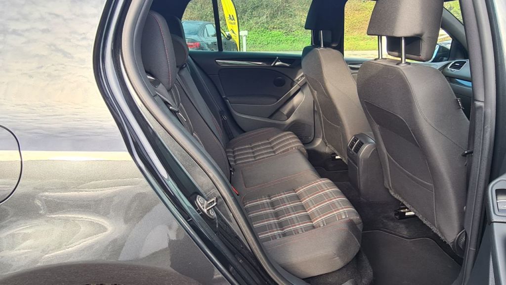 Used Volkswagen Golf 2011 for sale - 77026442: Photo 15